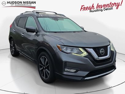 Used 2018 Nissan Rogue SL w/ Premium Package