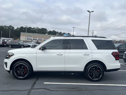 Used 2023 Ford Expedition Limited image 29