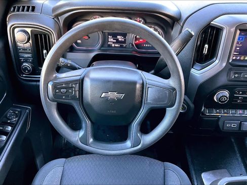 Used 2022 Chevrolet Silverado 1500 Custom Trail Boss image 5