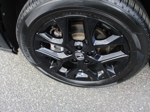 Certified 2024 Honda HR-V Sport image 9