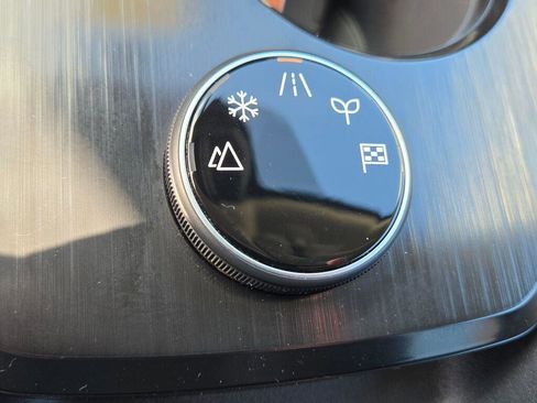 Used 2026 Nissan Rogue SV image 24