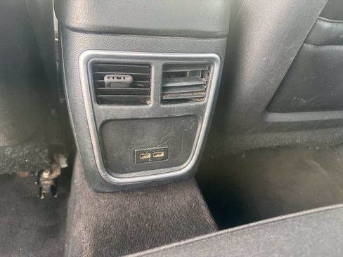 Used 2018 Dodge Charger SXT Plus RWD image 6