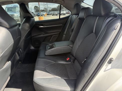 Used 2022 Toyota Camry XSE w/ Carpet Mat Package (TMS) image 32