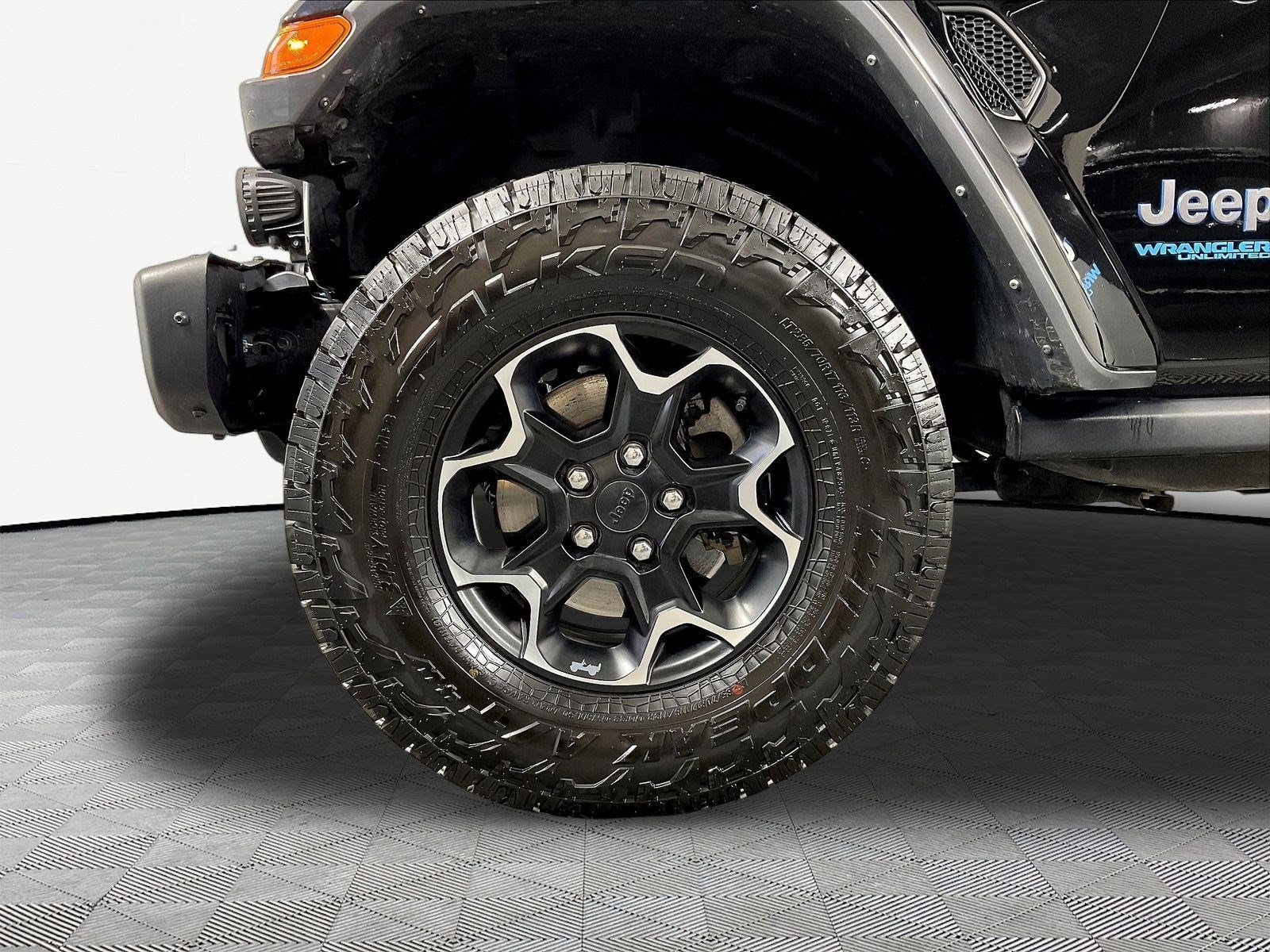 Used 2021 Jeep Wrangler Unlimited Rubicon 4xe w/ Steel Bumper Group AWD/4WD image 34