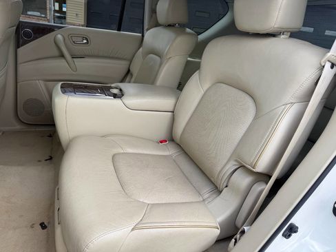 Used 2015 INFINITI QX80 Luxe w/ 22" Wheel Package image 26