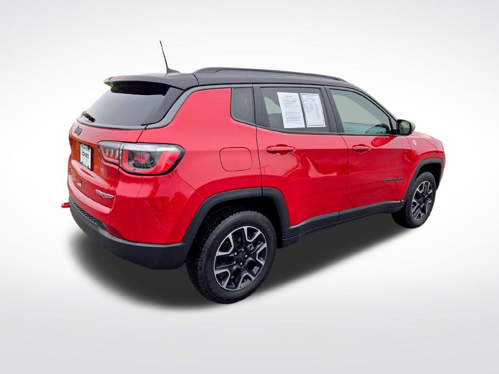 Used 2018 Jeep Compass Trailhawk w/ Cold Weather Group AWD/4WD image 3