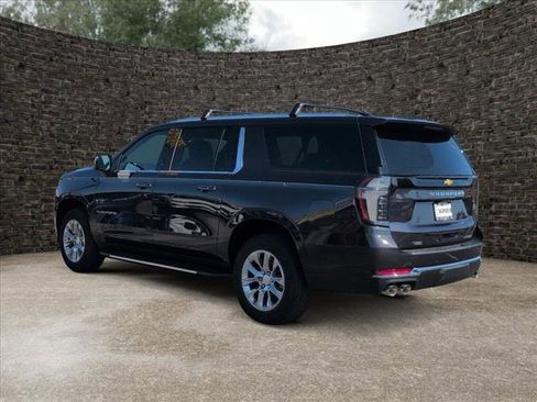 New 2026 Chevrolet Suburban Premier AWD/4WD image 5