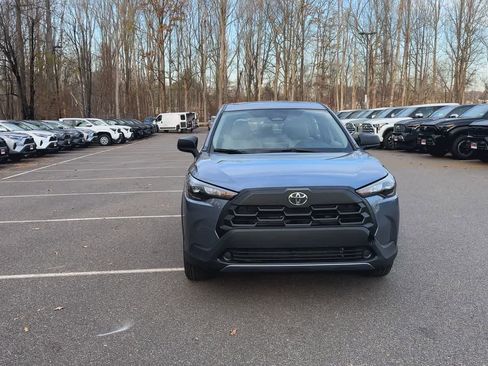 Used 2026 Toyota Corolla Cross L image 3