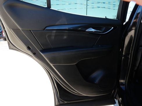 Used 2023 Buick Envision Preferred image 10