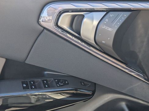 New 2026 BMW X3 xDrive30 w/ Premium Package image 14