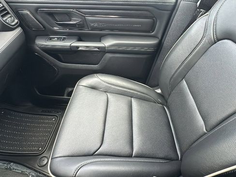 Used 2024 RAM 1500 Limited image 12
