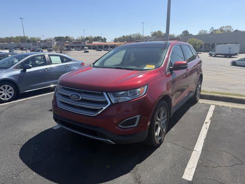 Used 2016 Ford Edge Titanium image 3