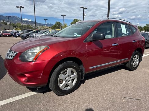 Used 2014 Nissan Rogue S w/ Convenience Package image 1