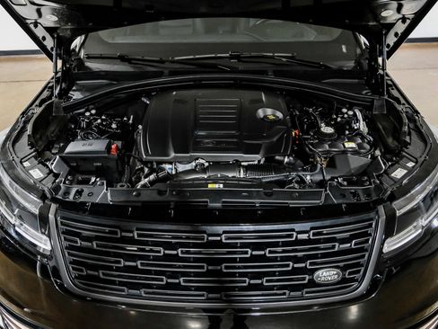 Used 2024 Land Rover Range Rover Velar Dynamic SE image 51