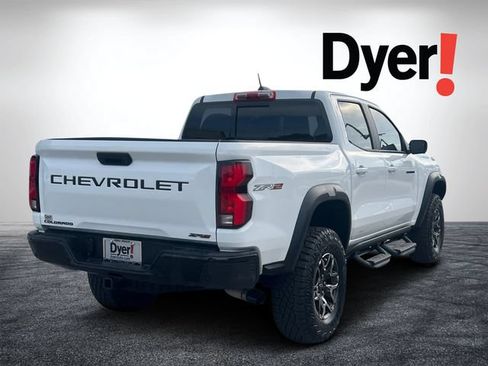 Used 2024 Chevrolet Colorado ZR2 w/ Technology Package AWD/4WD image 6