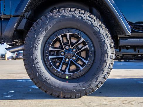 New 2026 Jeep Wrangler Unlimited Rubicon image 9