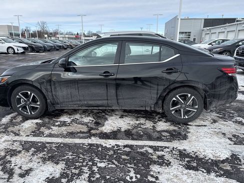 Certified 2025 Nissan Sentra SV image 7
