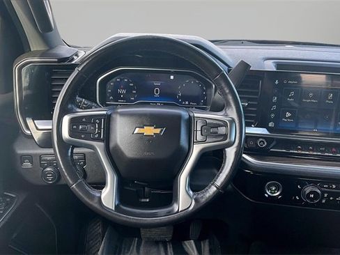 Used 2022 Chevrolet Silverado 1500 LT image 5