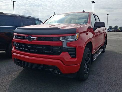 Used 2023 Chevrolet Silverado 1500 RST AWD/4WD image 3