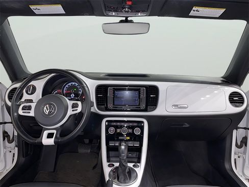 Used 2019 Volkswagen Beetle 2.0T SE image 14