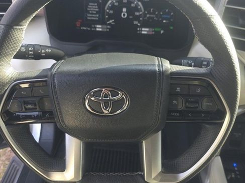 Used 2023 Toyota Sequoia Capstone image 9