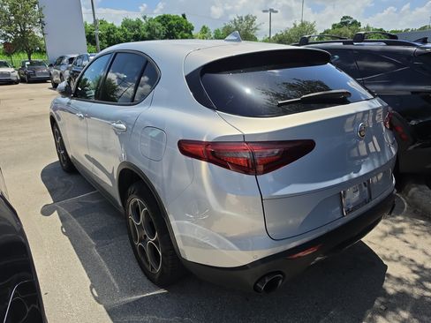 Used 2023 Alfa Romeo Stelvio Sprint RWD image 3