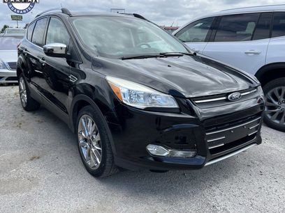 Used 2016 Ford Escape SE w/ SE Chrome Package