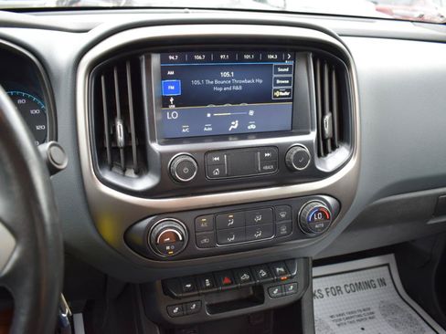 Used 2021 Chevrolet Colorado Z71 AWD/4WD image 24