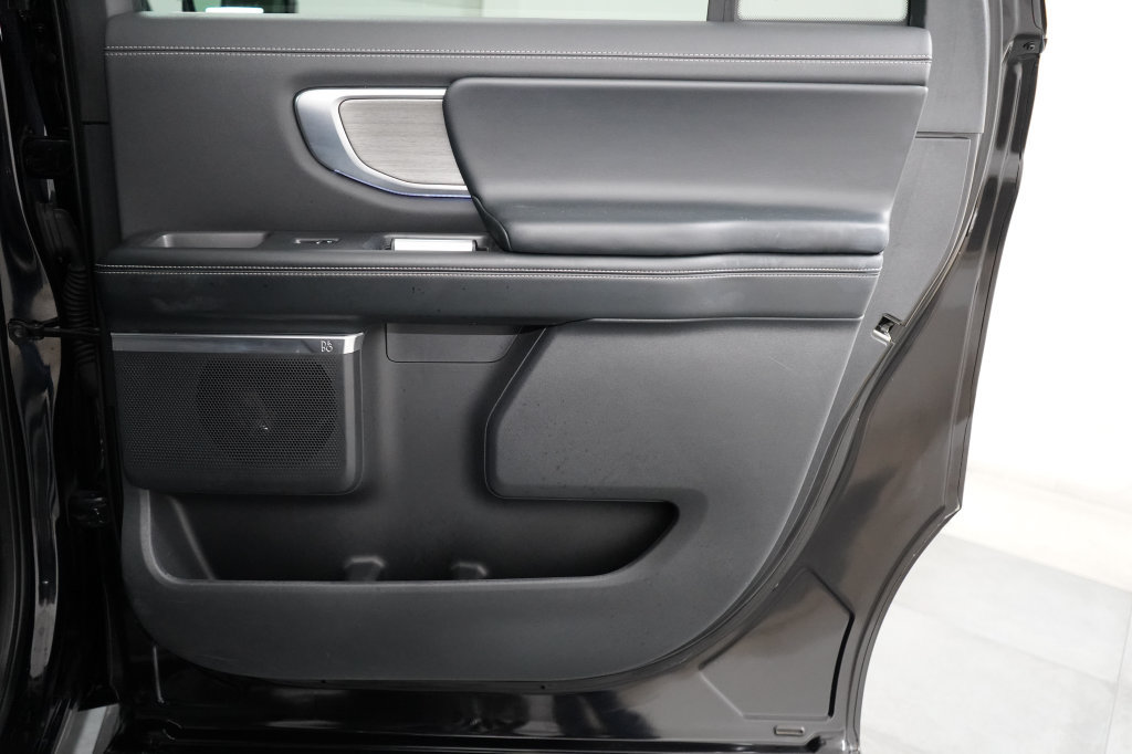Certified 2025 Ford Expedition Max Platinum AWD/4WD image 32