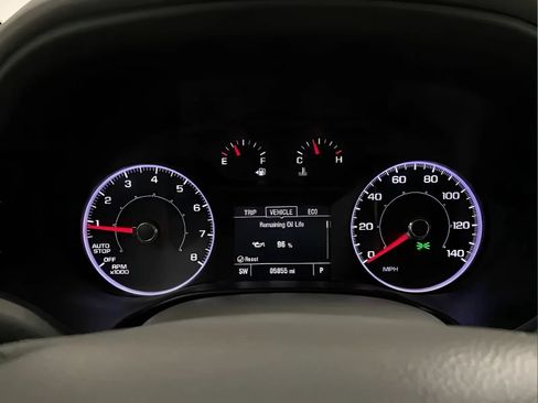 Used 2017 GMC Acadia SLE w/ LPO, Cargo Package FWD image 18