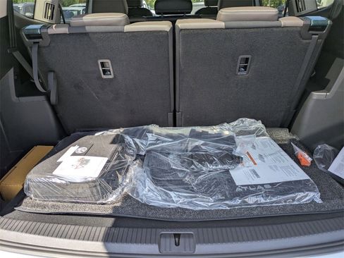 New 2025 Volkswagen Atlas SEL image 35