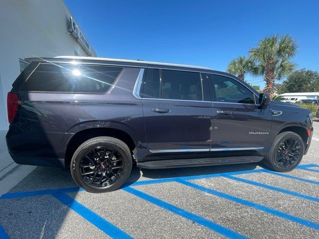 Used 2023 GMC Yukon XL SLT RWD image 4