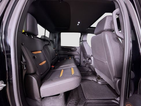 Used 2024 GMC Sierra 2500 AT4 w/ Technology Package image 30