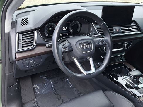 Used 2023 Audi Q5 e Premium w/ Convenience Package AWD/4WD image 16