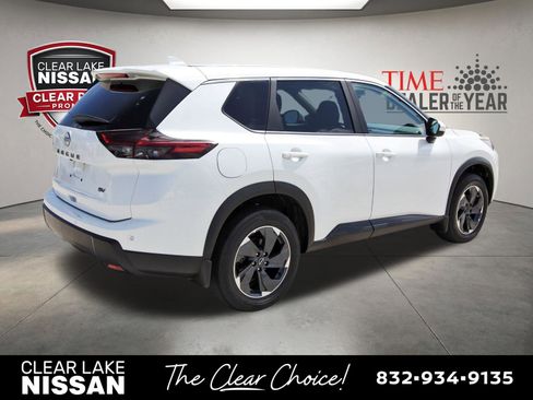 Used 2024 Nissan Rogue SV FWD image 7