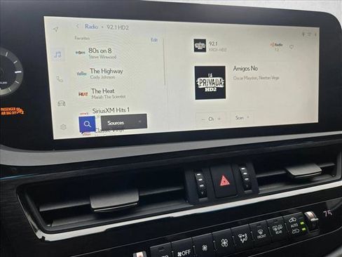 Used 2023 Lexus ES 350 w/ Premium Package image 13