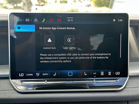 New 2026 Volkswagen Tiguan SE image 18