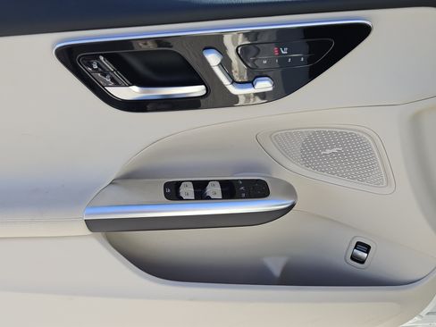 Certified 2025 Mercedes-Benz C 300 Sedan image 23