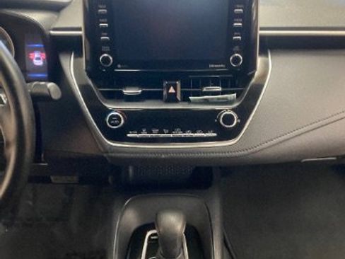Used 2021 Toyota Corolla SE FWD image 24