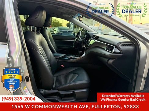 Used 2018 Toyota Camry SE image 22