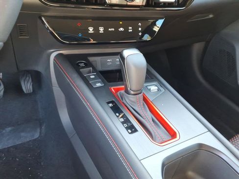 New 2026 Nissan Kicks SR w/ SR Premium Package AWD/4WD image 10