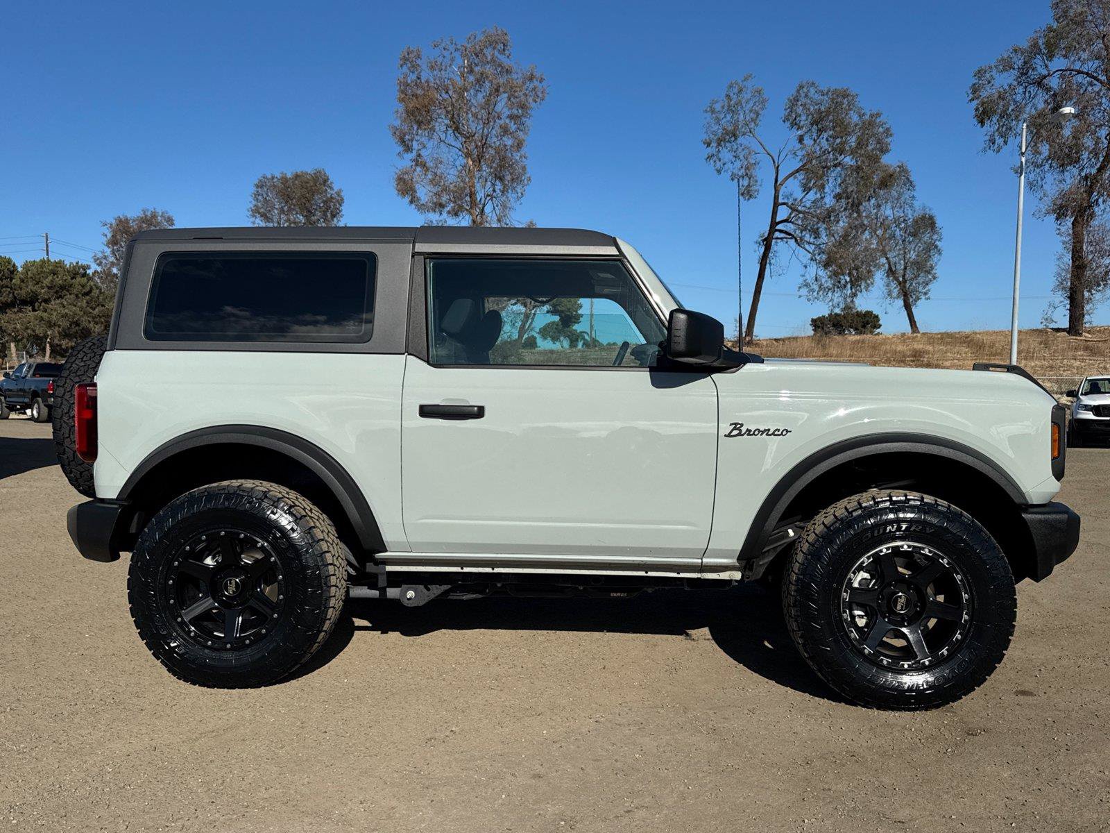 Certified 2023 Ford Bronco 2-Door AWD/4WD image 7
