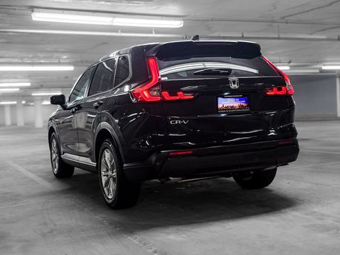 Used 2025 Honda CR-V EX image 5