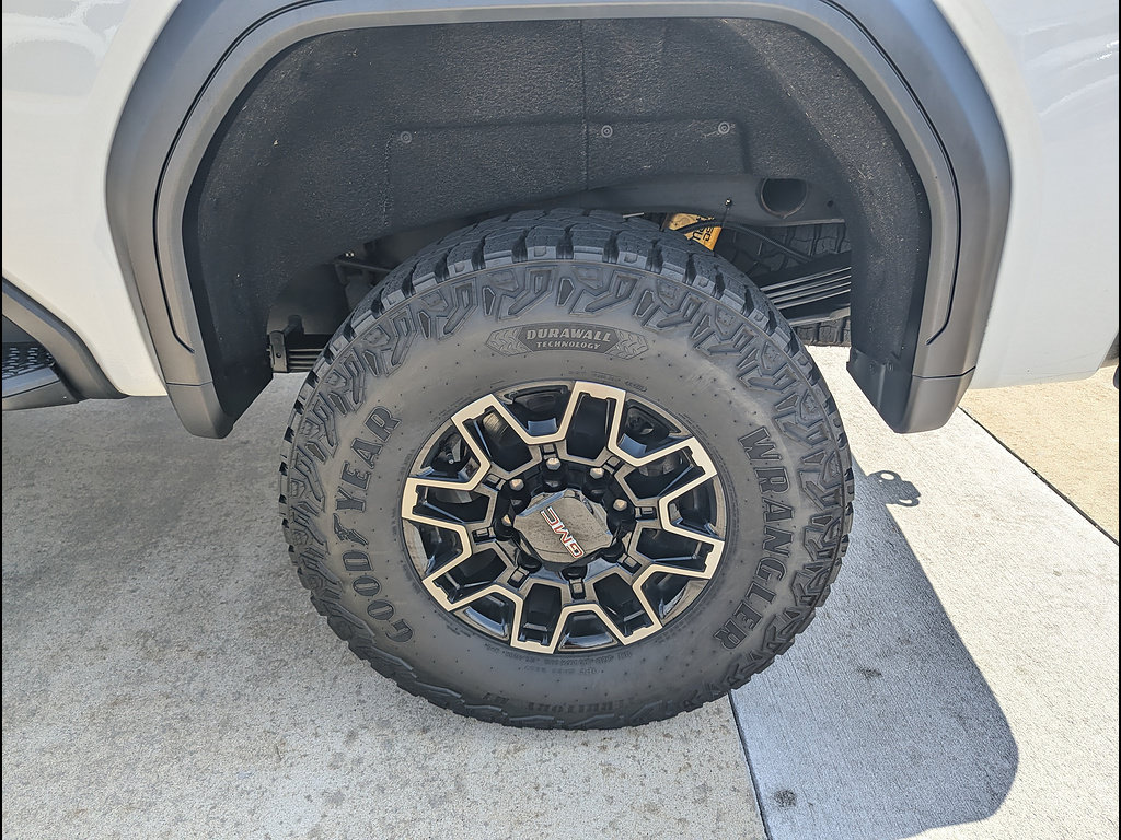 Certified 2026 GMC Sierra 2500 AT4X AWD/4WD image 18