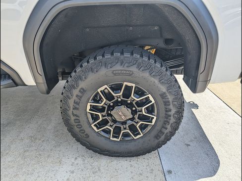 Used 2026 GMC Sierra 2500 AT4X AWD/4WD image 18