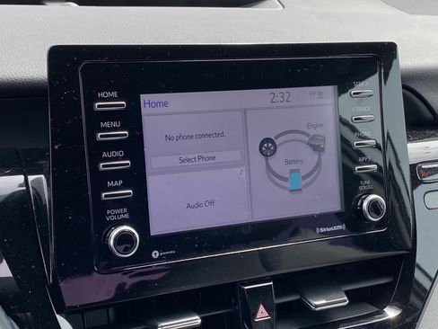 Certified 2022 Toyota Camry SE image 6