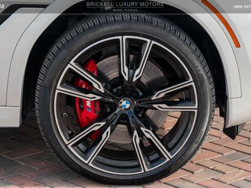 Used 2025 BMW X6 M60i w/ Climate Comfort Package image 42