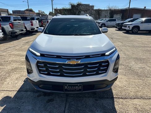 Used 2025 Chevrolet Equinox LT w/ Convenience Package II image 7