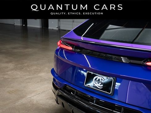 Used 2023 Lamborghini Urus Performante AWD/4WD image 27