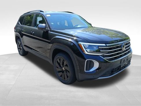 New 2025 Volkswagen Atlas SE image 7